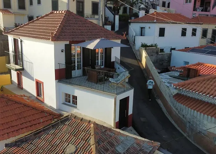 Дом отдыха Casa Do Ilheu - House Of Ilheu - Камара-де-Лобуш