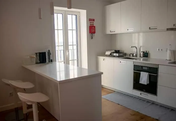 Дом отдыха Casa Do Ilheu - House Of Ilheu - Камара-де-Лобуш